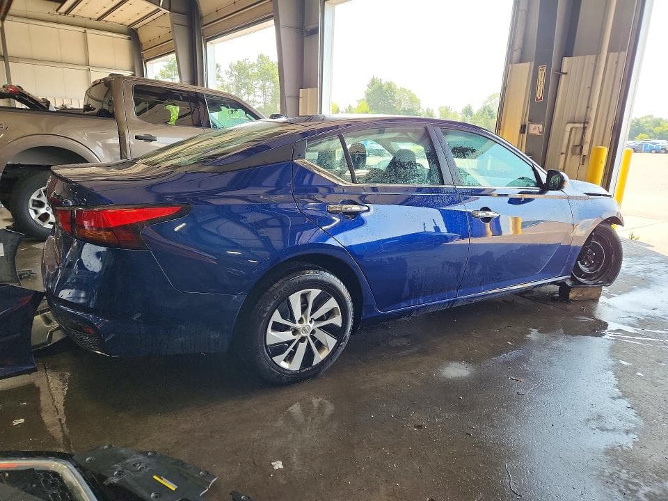 2019 NISSAN ALTIMA S 3