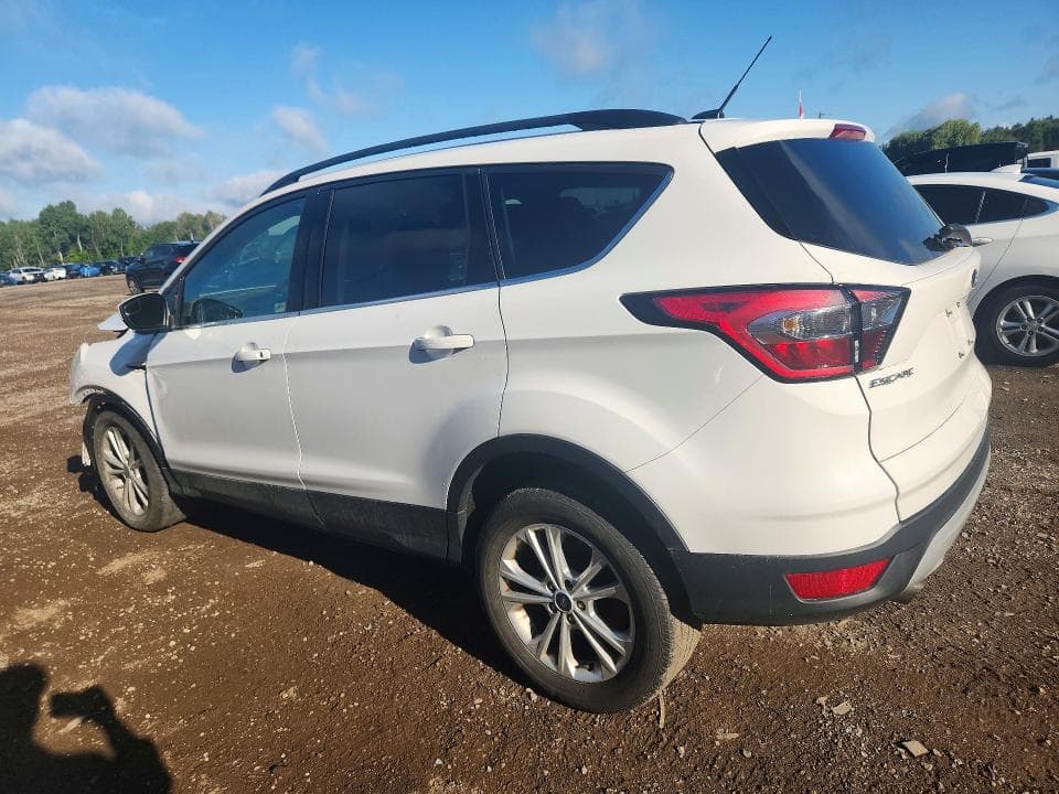 2017 FORD ESCAPE SE 2