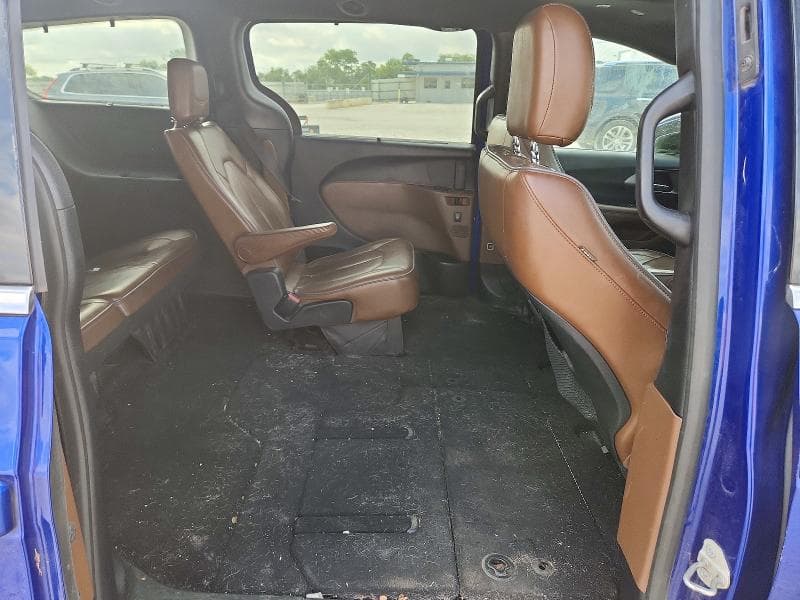 2020 CHRYSLER PACIFICA LIMITED 11
