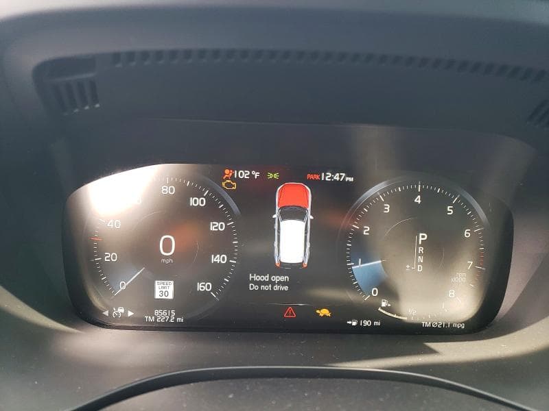 2020 VOLVO XC60 T6 MOMENTUM 9