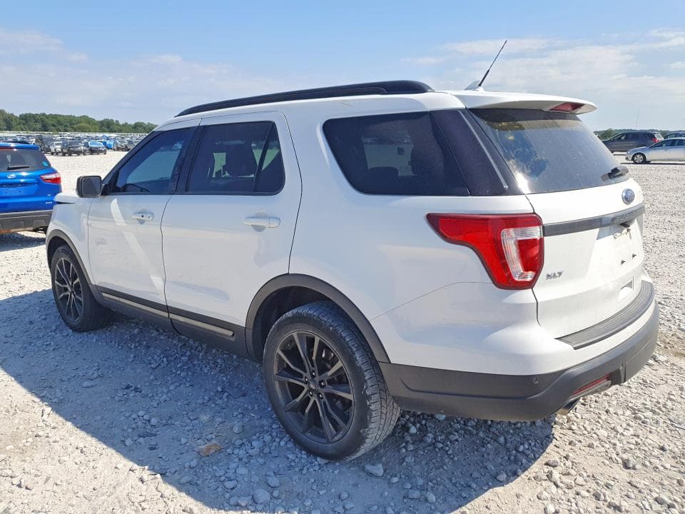 2018 FORD EXPLORER XLT 2