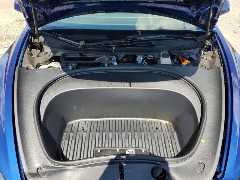 2024 TESLA MODEL 3 11