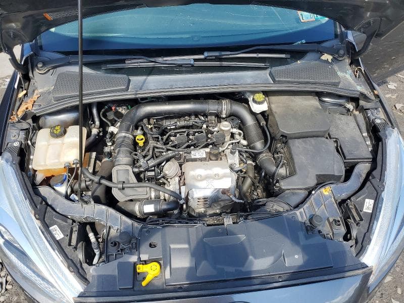 2018 FORD FOCUS SE 11