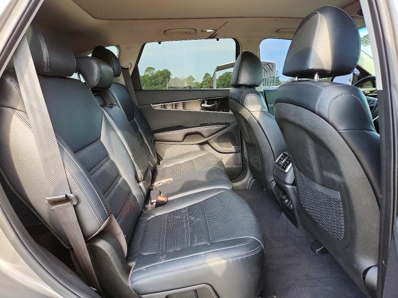 2019 KIA SORENTO EX V6 11