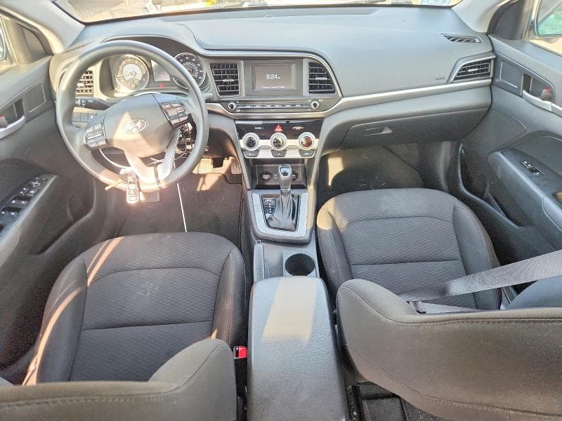 2019 HYUNDAI ELANTRA SE 8