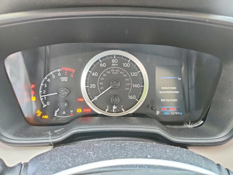 2020 TOYOTA COROLLA LE 9