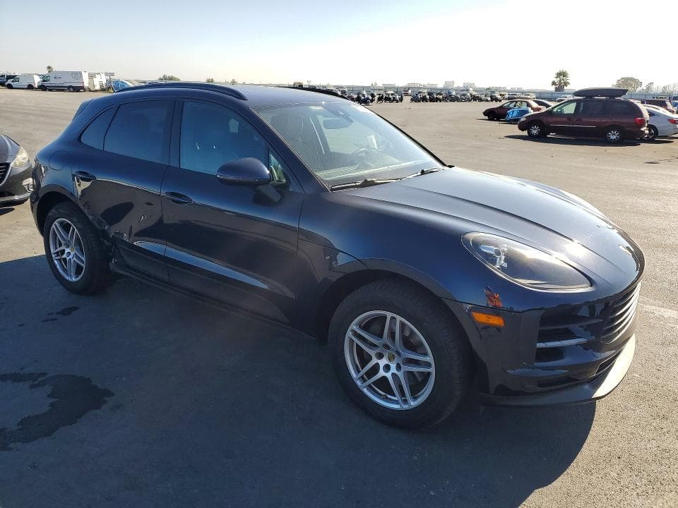 2019 PORSCHE MACAN 4
