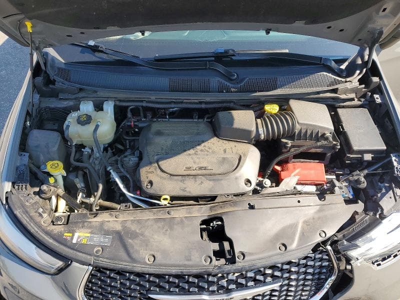 2023 CHRYSLER PACIFICA TOURING L 12