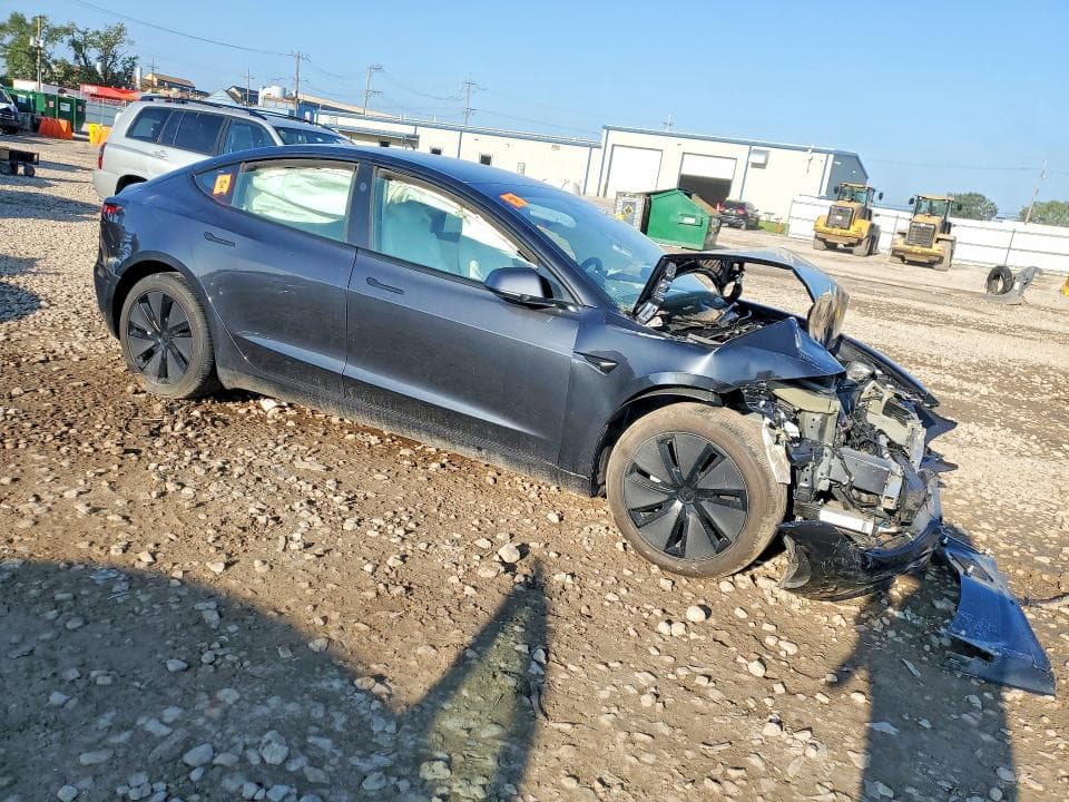 2025 TESLA MODEL 3 4