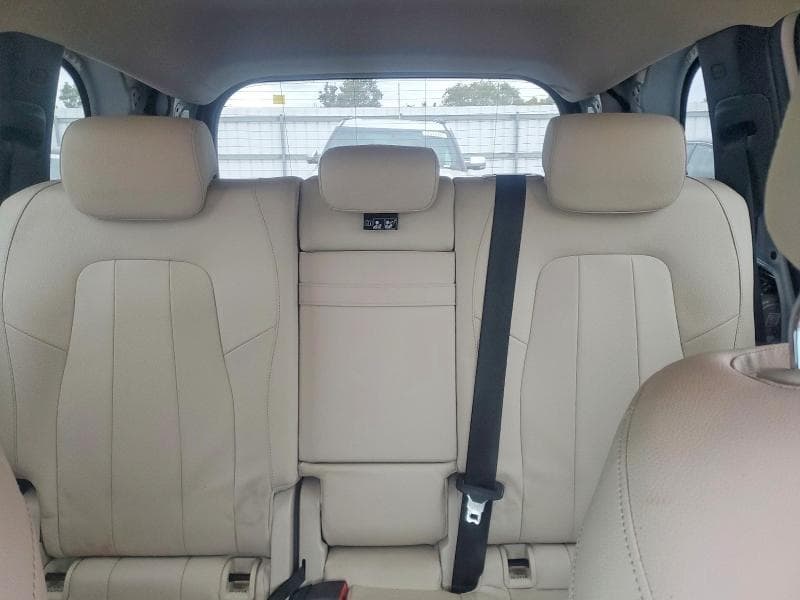 2021 MERCEDES-BENZ GLB 250 10