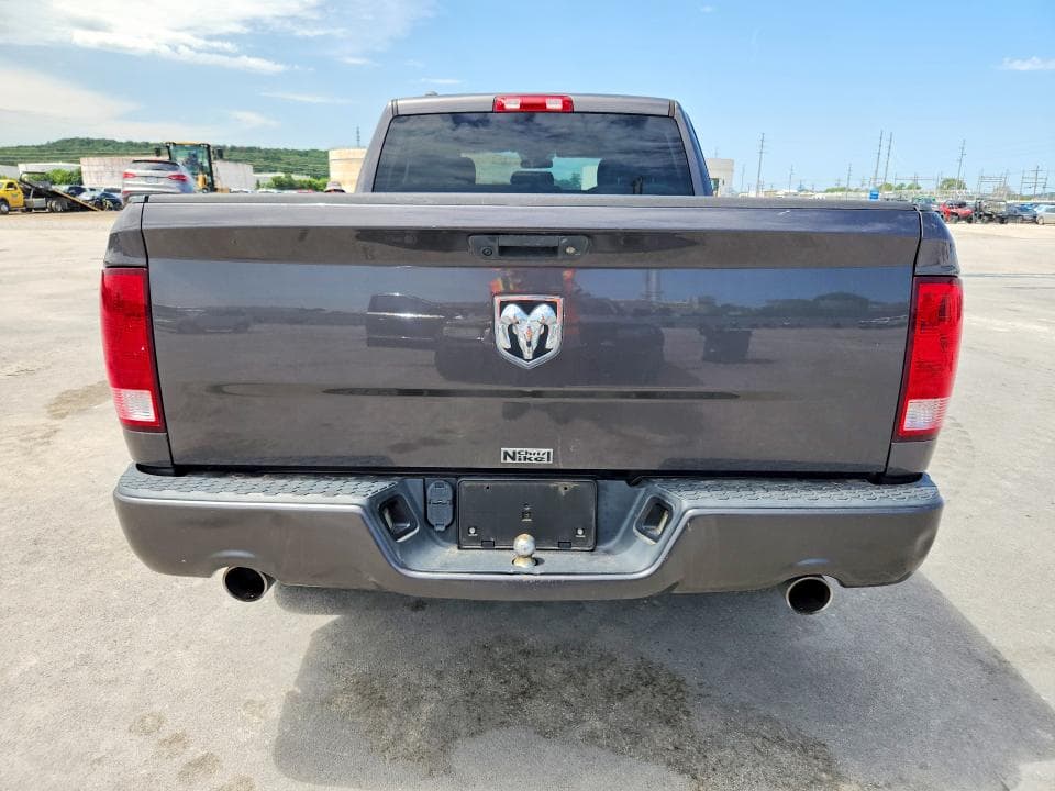 2018 RAM 1500 ST 6