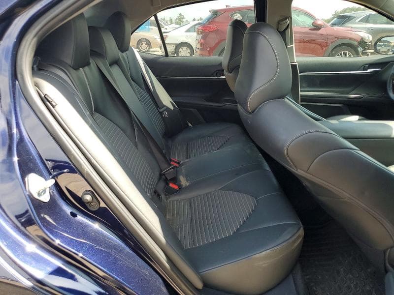 2021 TOYOTA CAMRY SE 10