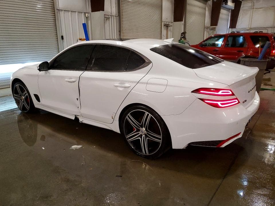 2023 GENESIS G70 3.3T STANDARD 2
