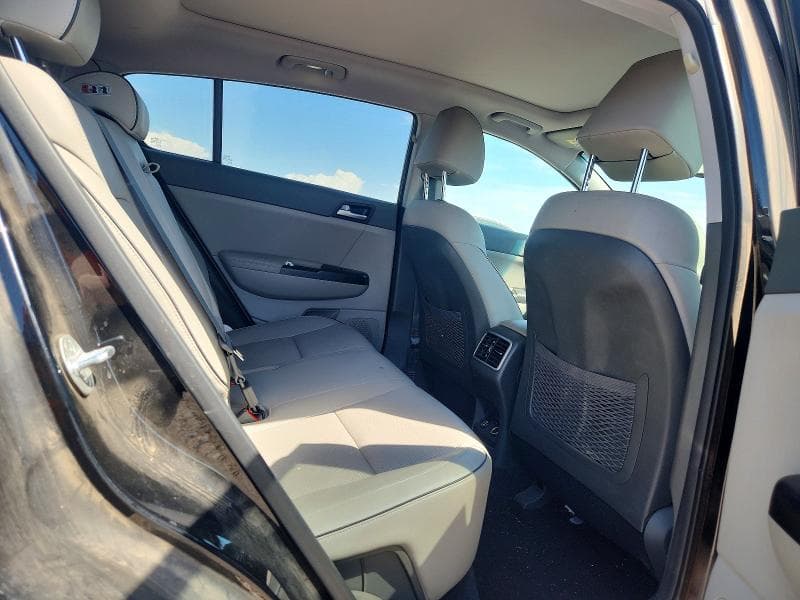 2017 KIA SPORTAGE EX 11