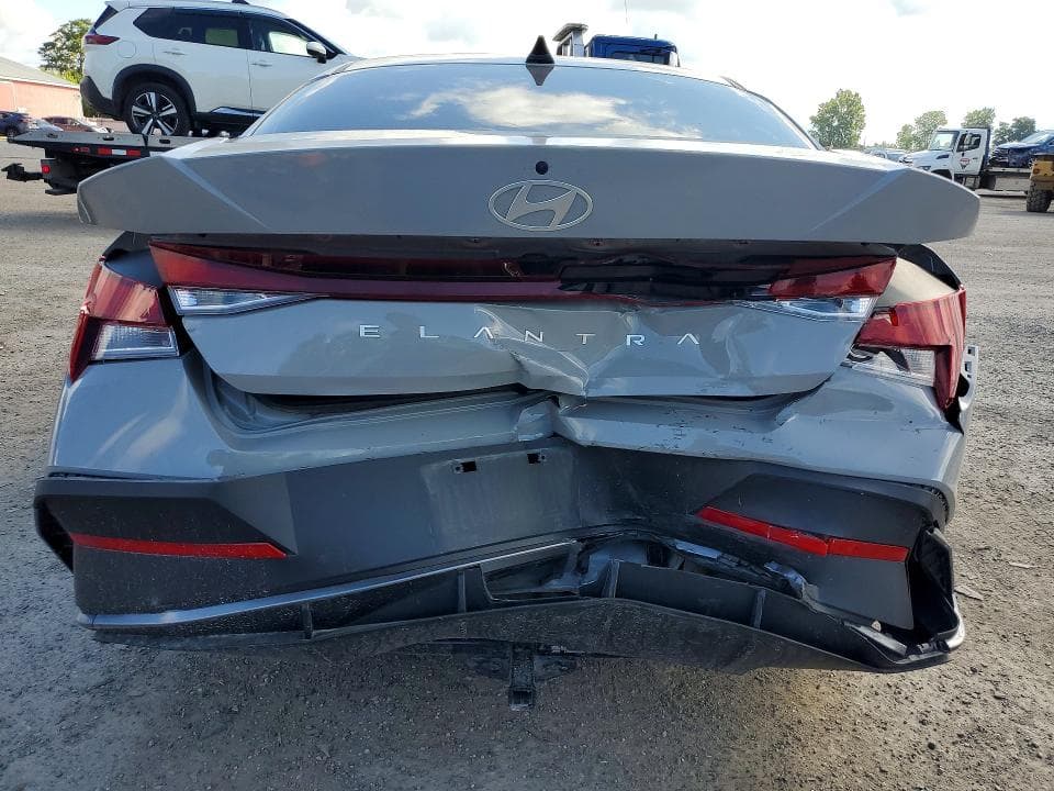 2024 HYUNDAI ELANTRA SEL 6