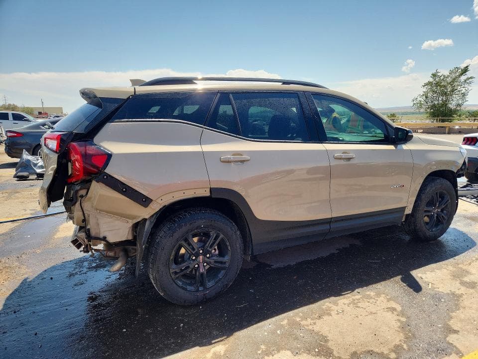 2022 GMC TERRAIN AT4 3