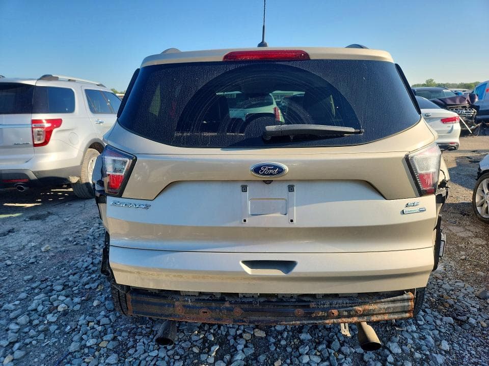 2017 FORD ESCAPE SE 6