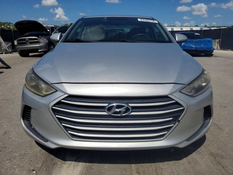 2017 HYUNDAI ELANTRA SE 5