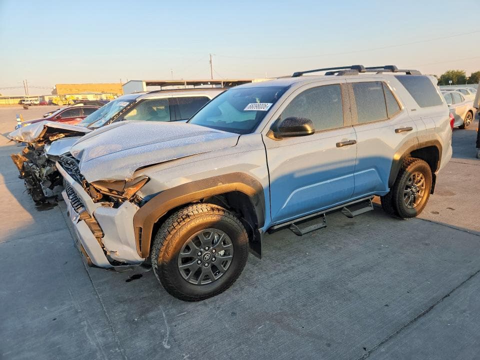 2025 TOYOTA 4RUNNER SR5 - 1