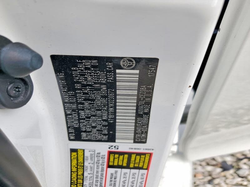 2019 TOYOTA CAMRY SE 12
