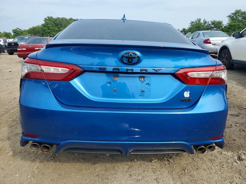 2019 TOYOTA CAMRY XSE 6