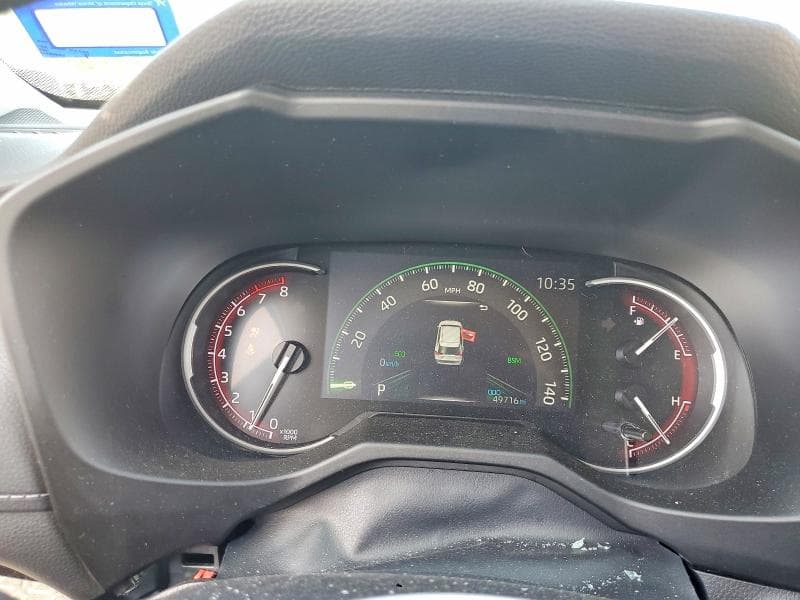 2023 TOYOTA RAV4 XLE 9