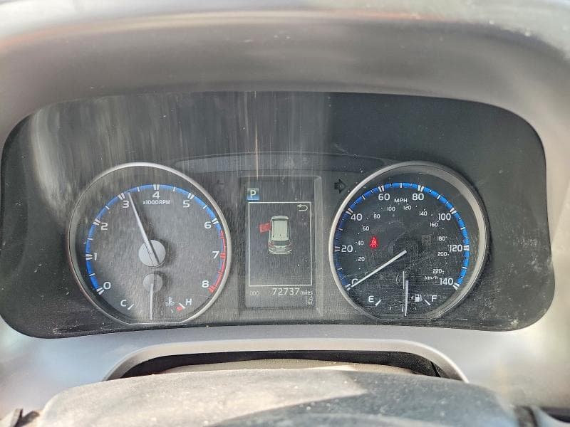 2017 TOYOTA RAV4 LE 9
