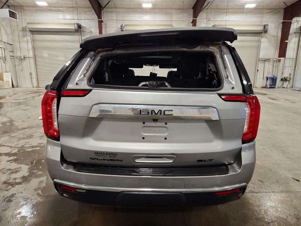 2023 GMC YUKON SLT 6