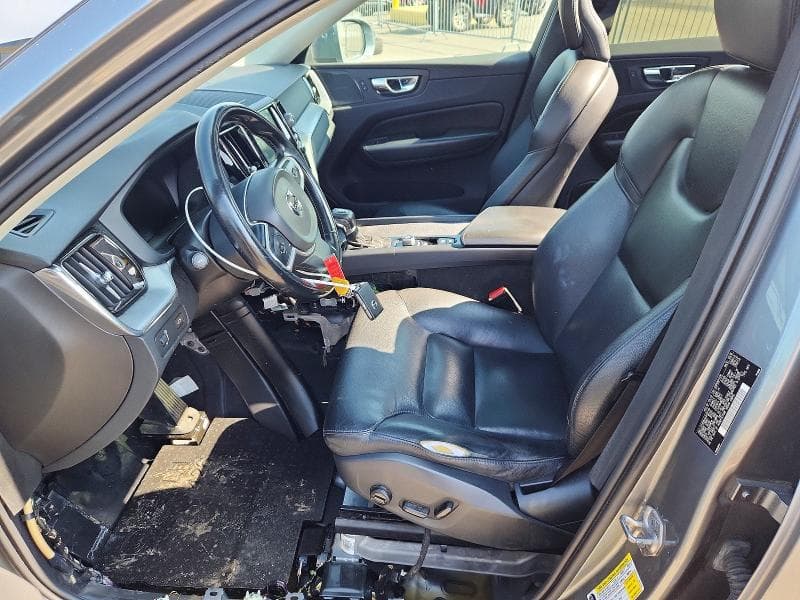 2019 VOLVO XC60 T5 7