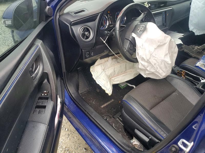 2019 TOYOTA COROLLA SE 8