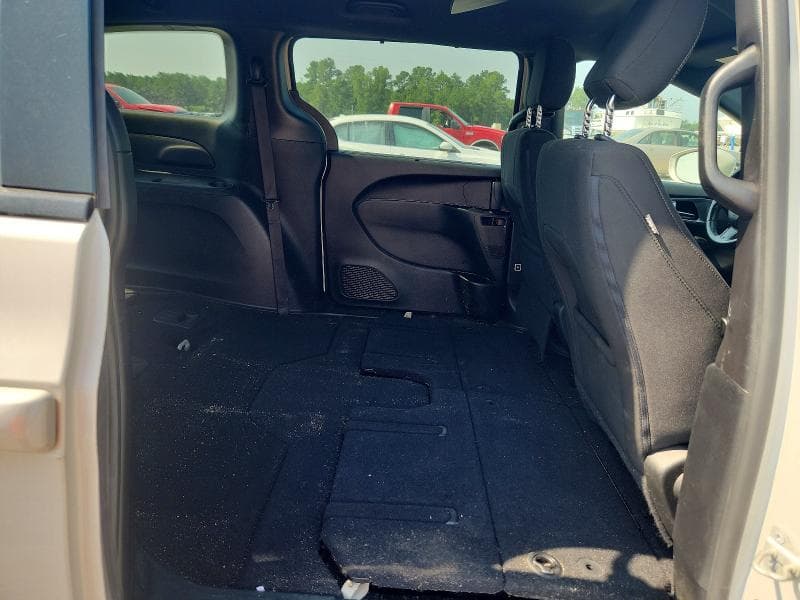 2021 CHRYSLER PACIFICA TOURING 11