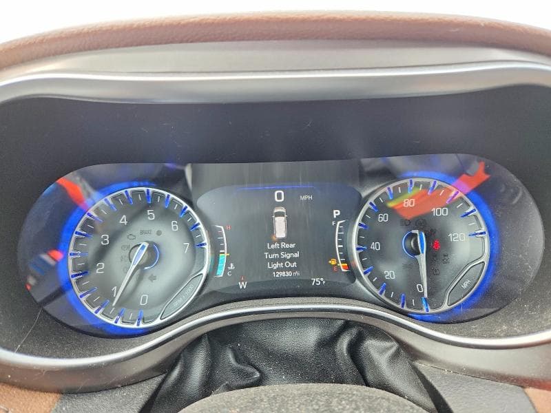2017 CHRYSLER PACIFICA LIMITED 9