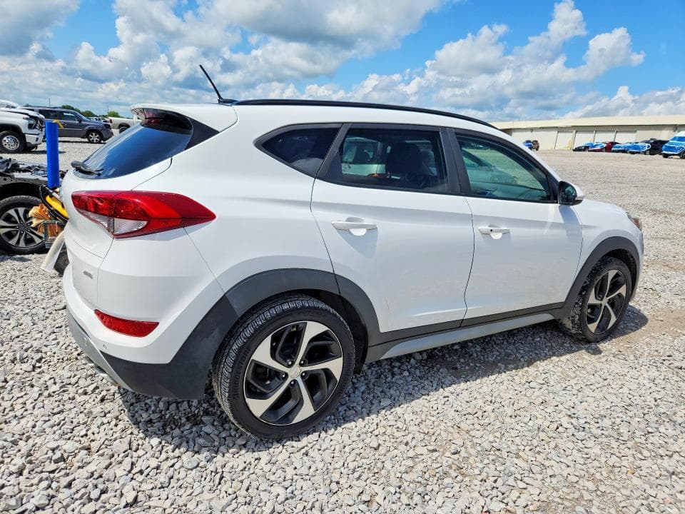2017 HYUNDAI TUCSON VALUE 3