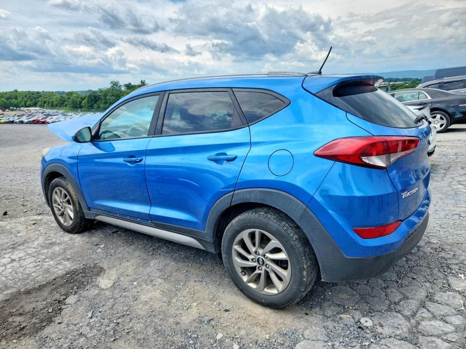2017 HYUNDAI TUCSON SE 2