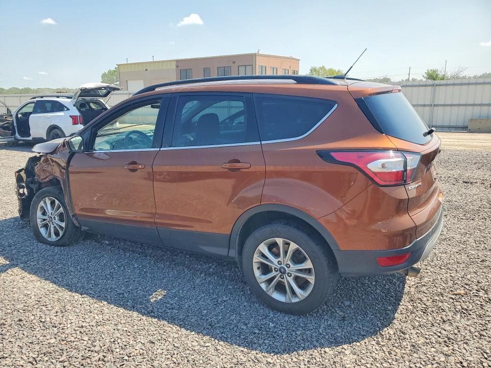 2017 FORD ESCAPE SE 2