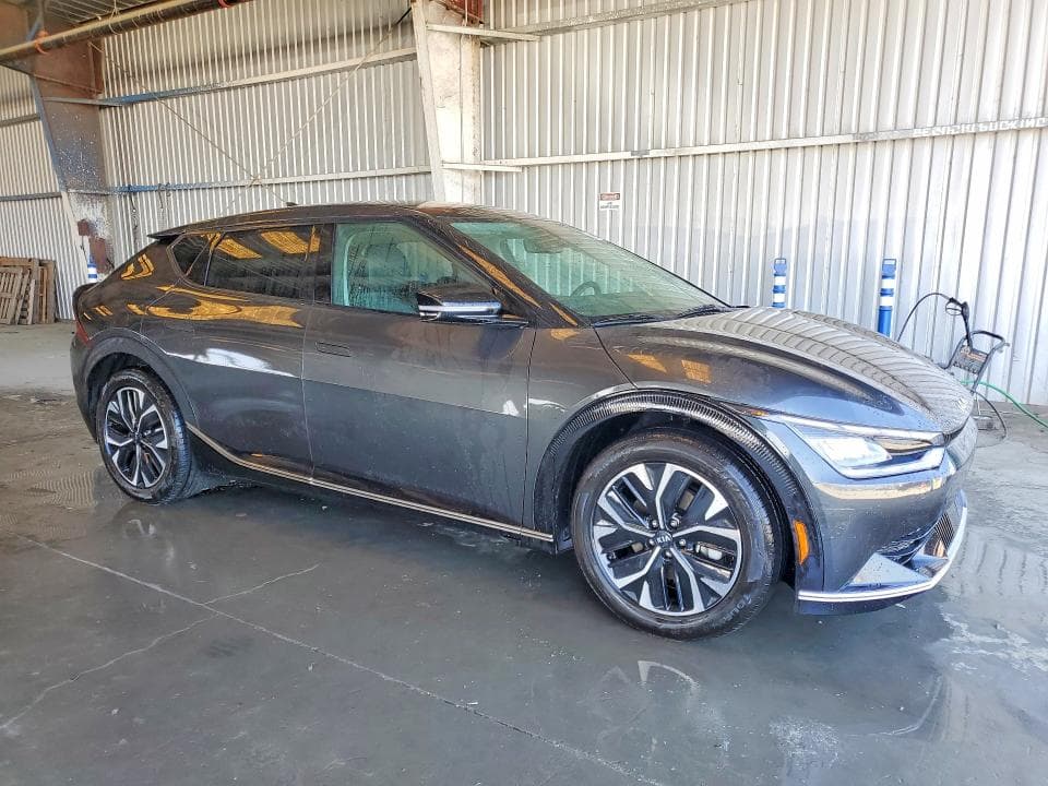 2023 KIA EV6 WIND 4