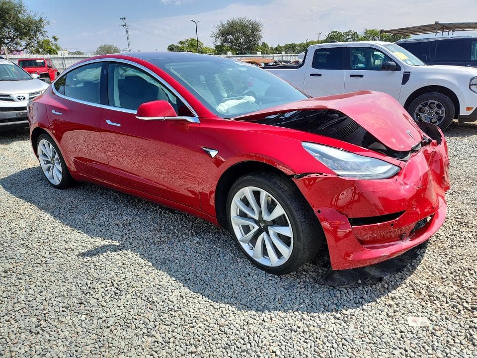 2018 TESLA MODEL 3 4