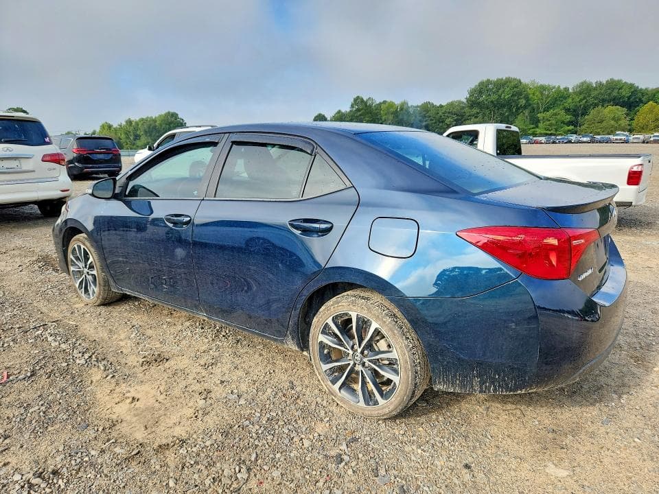 2017 TOYOTA COROLLA SE 2