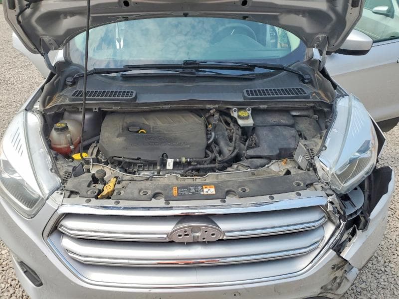 2017 FORD ESCAPE SE 12