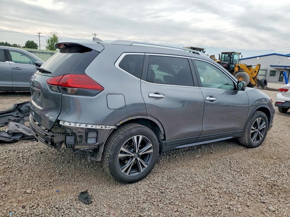 2020 NISSAN ROGUE SV 3