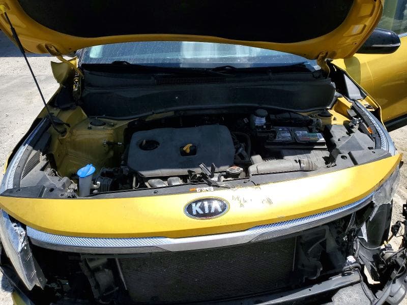 2021 KIA SELTOS S 12