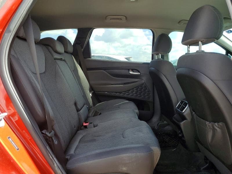2019 HYUNDAI SANTA FE SE 11