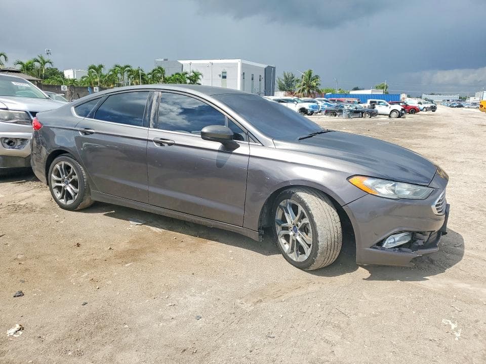 2017 FORD FUSION SE 4