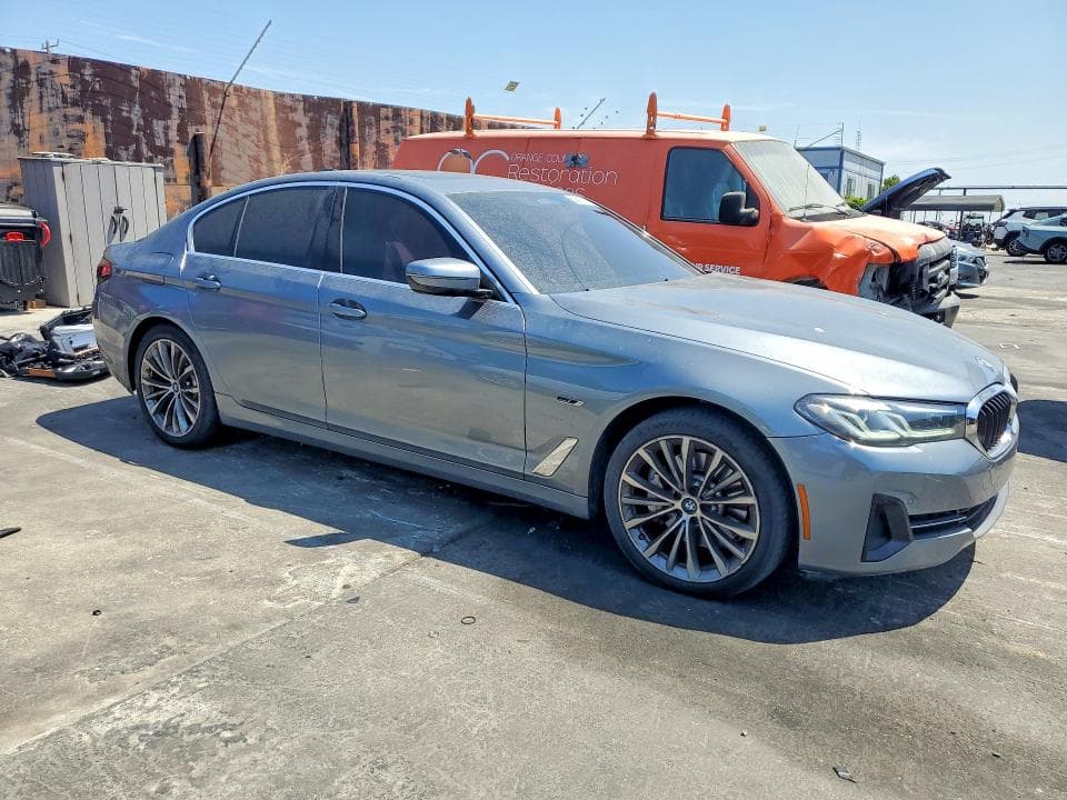 2022 BMW 530E 4