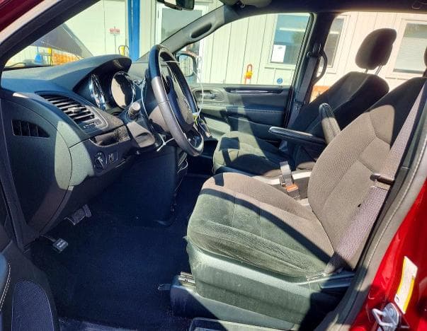 2017 DODGE GRAND CARAVAN SE 7