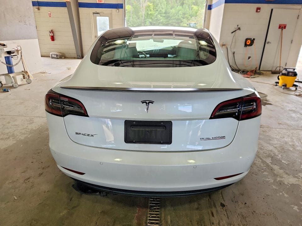 2020 TESLA MODEL 3 6