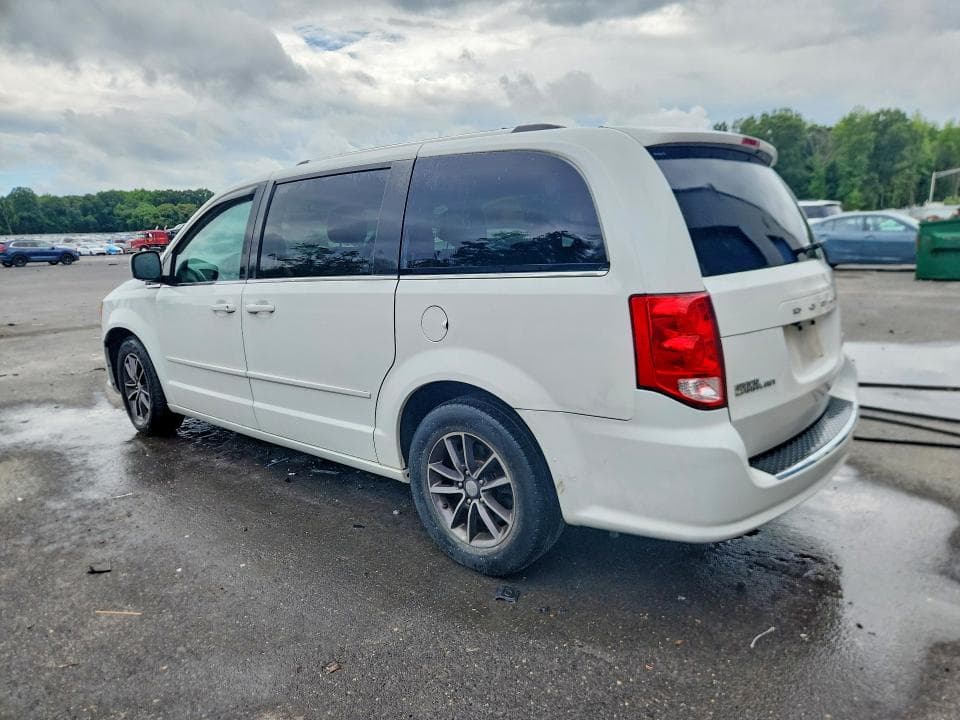 2017 DODGE GRAND CARAVAN SXT 2