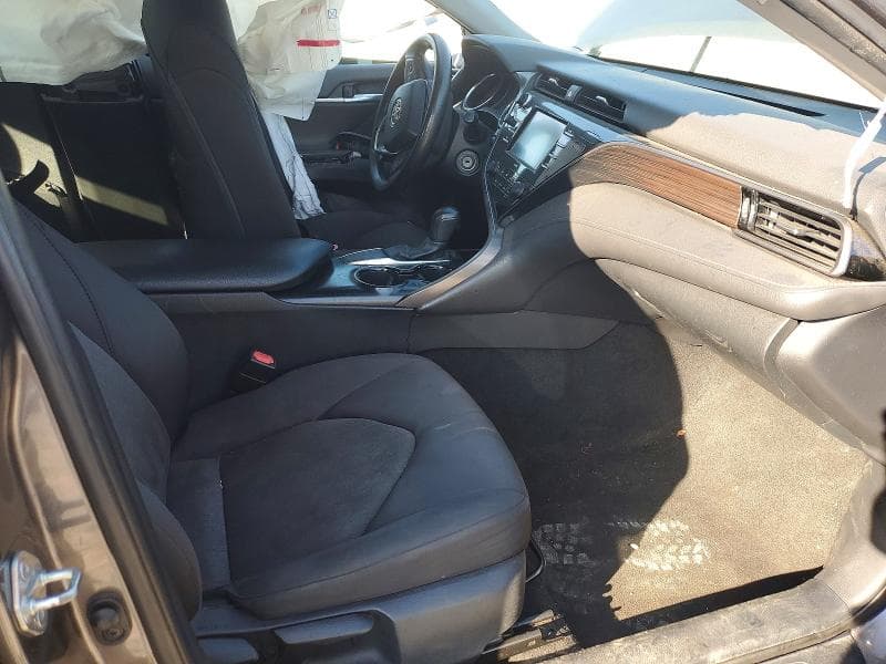 2020 TOYOTA CAMRY LE 7
