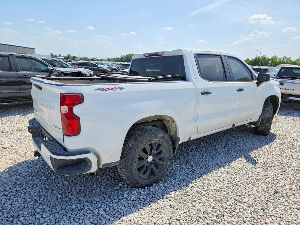 2022 CHEVROLET SILVERADO K1500 CUSTOM 3