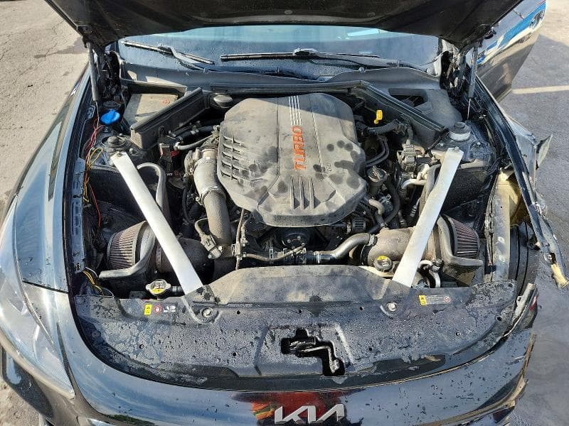 2019 KIA STINGER GT2 11